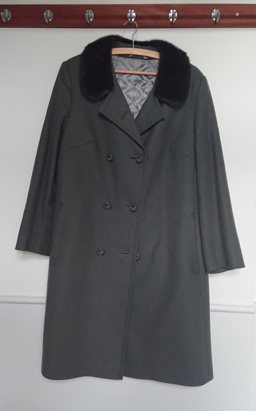 gå i stå Trofast Lull Vintage frakke med mink - Str. 44 - Mie Arida